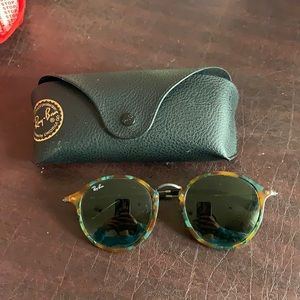 AUTHENTIC Round Ray Bans RB 2447